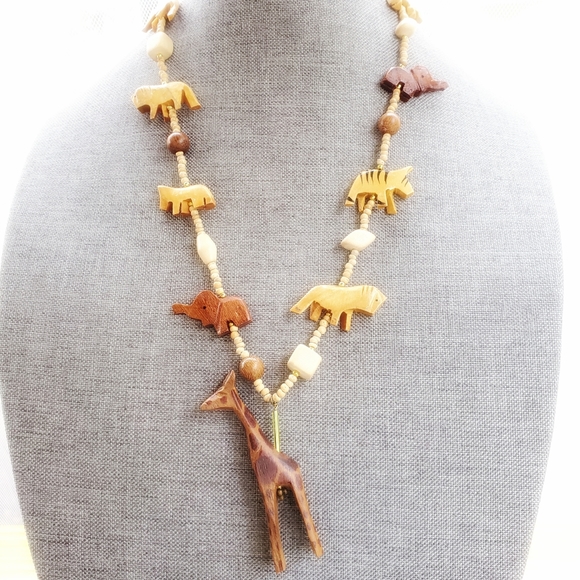 African carved wood animal fetish necklace giraffe lion elephant safari - Picture 1 of 6